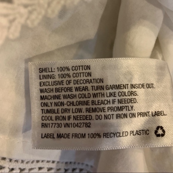 ❄️Genuine Kids by Oshkosh white sleeveless eyelet top
Size: 3T - Picture 7 of 10